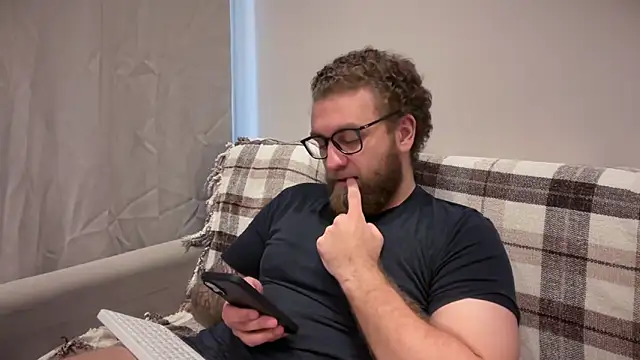 Bear bear  online show from June 11, 9:40 am