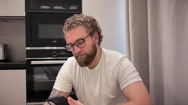 Bear bear  online show from July 15, 9:25 am