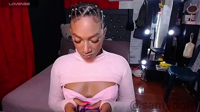 Snapshot of samy_doll chatting on October 30, 12:45 am samy doll online show from October 30, 12:45 am