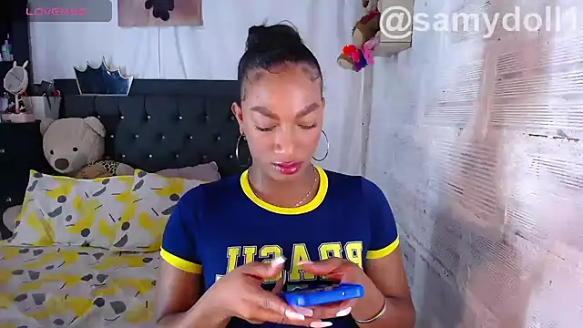 Snapshot of samy_doll chatting on November 14, 11:35 pm samy doll online show from November 14, 11:35 pm