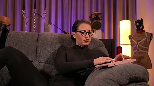 kelly kent online show from December 5, 12:08 am