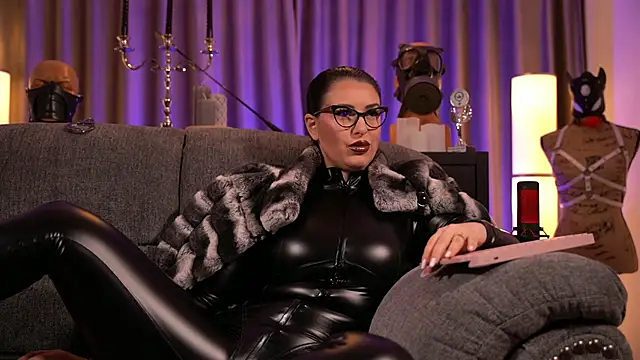 kelly kent online show from January 3, 9:15 pm