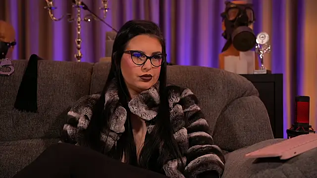 kelly kent online show from February 10, 2:08 am