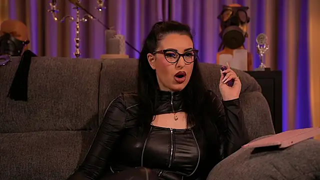 kelly kent online show from March 12, 1:58 am