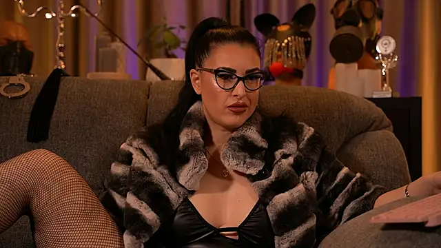 kelly kent online show from November 8, 12:22 am