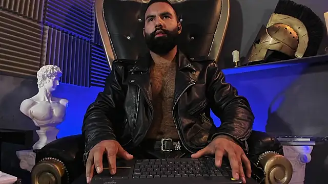 Snapshot of BeardAndrew chatting on March 10, 3:00 am BeardAndrew online show from March 10, 3:00 am