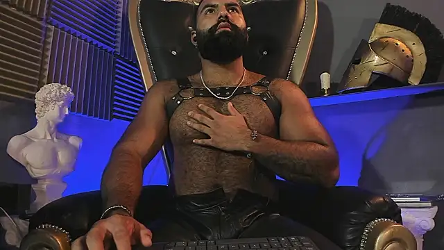 Snapshot of BeardAndrew chatting on March 16, 6:17 am BeardAndrew online show from March 16, 6:17 am