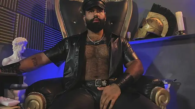 Snapshot of BeardAndrew chatting on March 21, 5:23 am BeardAndrew online show from March 21, 5:23 am