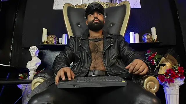 BeardAndrew online show from August 4, 12:25 am