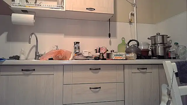 LediLedaxx online show from December 16, 3:43 pm