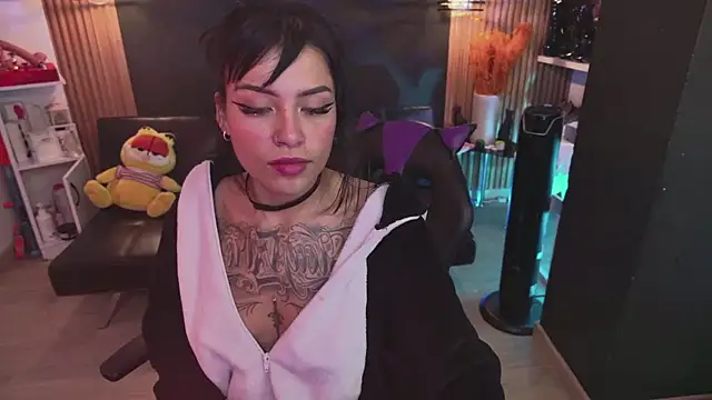 Scarlett collins02 online show from December 19, 4:56 am