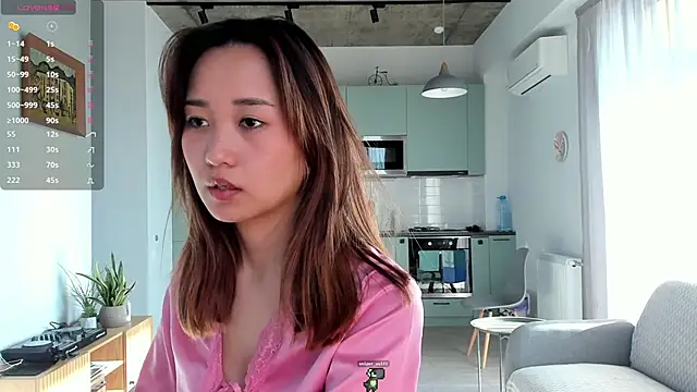 julias tapes online show from December 22, 9:00 am