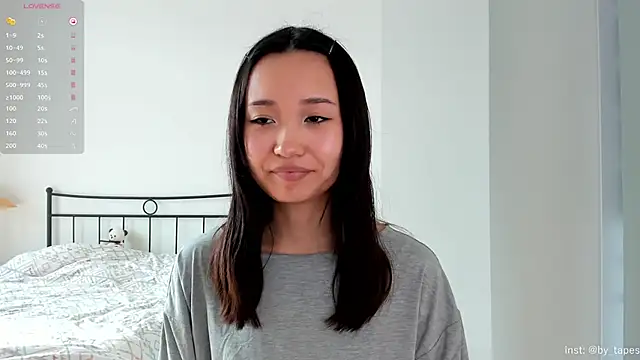 julias tapes online show from February 7, 9:16 am