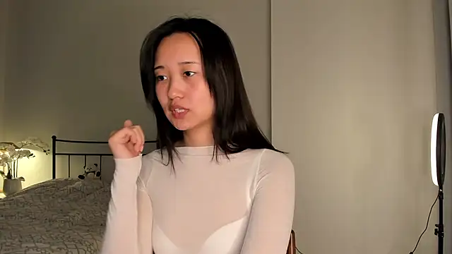 julias tapes online show from March 6, 8:08 am