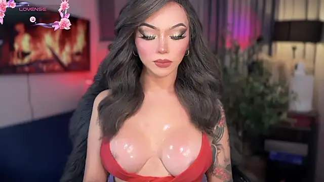 Snapshot of sassy_olivia chatting on July 22, 3:15 pm sassy olivia online show from July 22, 3:15 pm