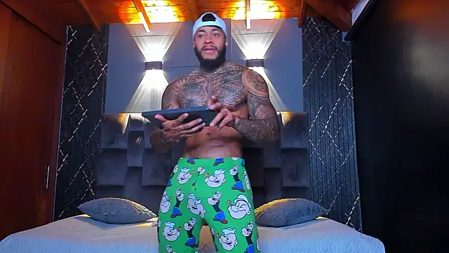 muscle man16 online show from December 6, 4:38 pm