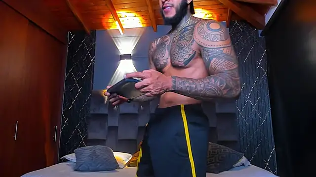 muscle man16 online show from January 10, 12:17 am