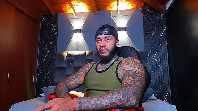 muscle man16 online show from January 15, 12:30 am