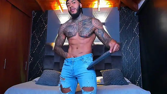 muscle man16 online show from January 15, 2:46 pm
