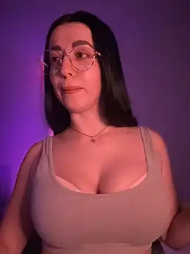 Emylia online show from February 14, 1:34 am