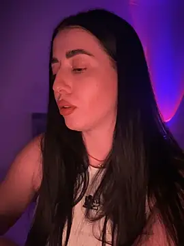 Emylia online show from February 27, 1:05 am