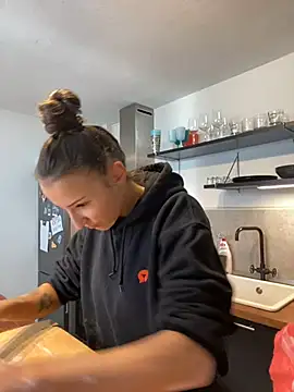 spottyyy online show from February 11, 10:26 am