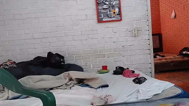 valeriaswang Lucas online show from February 4, 8:14 pm