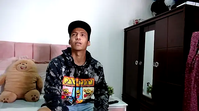 marcehot32 online show from February 24, 3:42 pm
