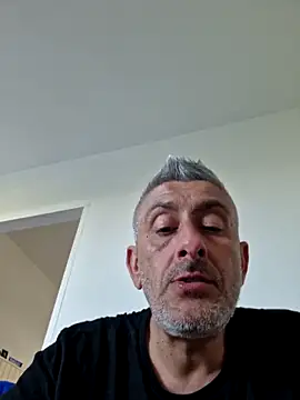 Snapshot of cuci45 chatting on May 3, 4:02 pm cuci45 online show from May 3, 4:02 pm