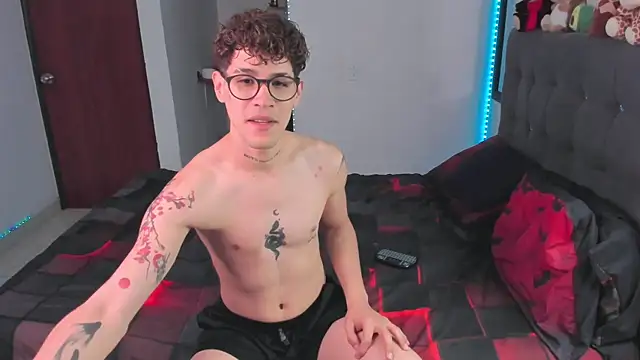 Snapshot of andybxby chatting on November 26, 11:28 pm andybxby online show from November 26, 11:28 pm