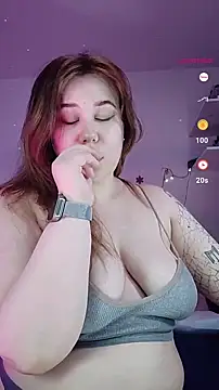 Snapshot of cutenessa chatting on January 17, 11:15 am cutenessa online show from January 17, 11:15 am
