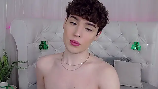 RobbyCharming online show from March 14, 4:29 am