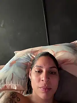 Snapshot of charlotte_stevenss_ chatting on January 15, 5:26 pm charlotte stevenss online show from January 15, 5:26 pm