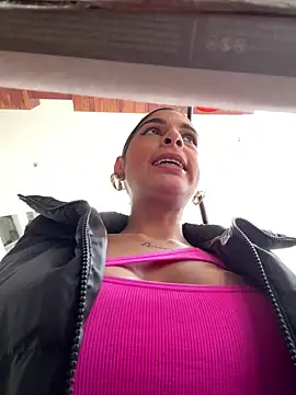 Snapshot of charlotte_stevenss_ chatting on January 24, 5:32 pm charlotte stevenss online show from January 24, 5:32 pm