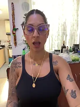 Snapshot of charlotte_stevenss_ chatting on March 5, 5:18 pm charlotte stevenss online show from March 5, 5:18 pm