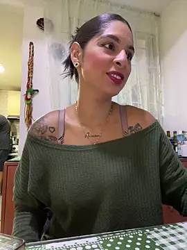 Snapshot of charlotte_stevenss_ chatting on March 19, 1:51 pm charlotte stevenss online show from March 19, 1:51 pm