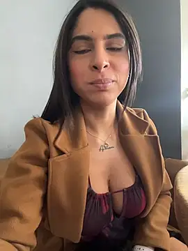 Snapshot of charlotte_stevenss_ chatting on October 4, 3:32 pm charlotte stevenss online show from October 4, 3:32 pm