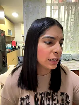 Snapshot of charlotte_stevenss_ chatting on October 25, 2:35 pm charlotte stevenss online show from October 25, 2:35 pm