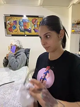 Snapshot of charlotte_stevenss_ chatting on October 28, 3:04 pm charlotte stevenss online show from October 28, 3:04 pm