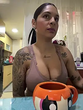 Snapshot of charlotte_stevenss_ chatting on November 18, 2:54 pm charlotte stevenss online show from November 18, 2:54 pm