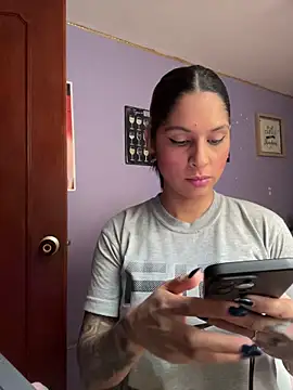 Snapshot of charlotte_stevenss_ chatting on November 24, 2:39 pm charlotte stevenss online show from November 24, 2:39 pm