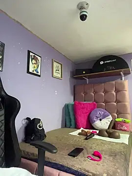 charlotte stevenss  online show from June 4, 2:34 pm