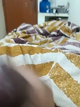 Snapshot of wrong_man25 chatting on February 20, 1:24 am wrong man25 online show from February 20, 1:24 am