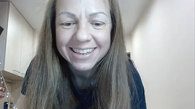 Snapshot of Popppka chatting on January 14, 6:38 pm Popppka online show from January 14, 6:38 pm