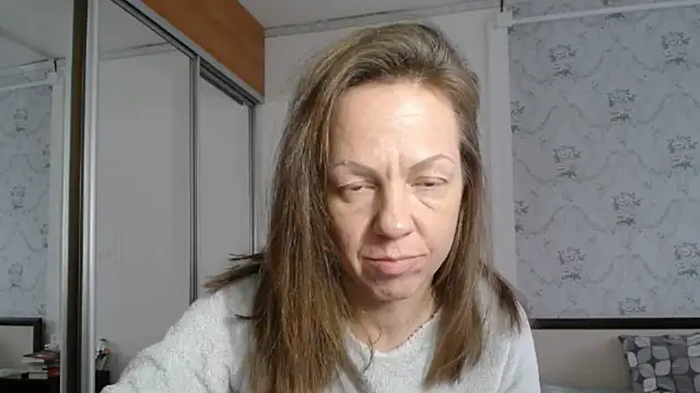 Snapshot of Popppka chatting on November 27, 12:18 pm Popppka online show from November 27, 12:18 pm