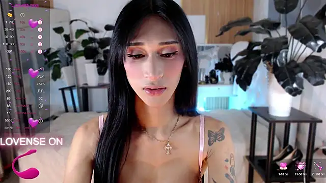 Snapshot of Unforttable_Anisha chatting on November 16, 12:22 pm Unforttable Anisha online show from November 16, 12:22 pm