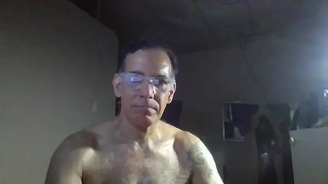 Snapshot of CaptainFox chatting on May 29, 11:25 pm CaptainFox online show from May 29, 11:25 pm
