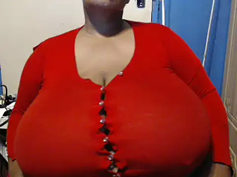 CUTEFIRMMELONSS online show from December 12, 7:37 pm