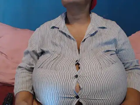 CUTEFIRMMELONSS online show from December 28, 6:39 am