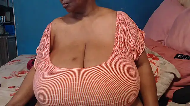 CUTEFIRMMELONSS online show from October 10, 12:48 pm